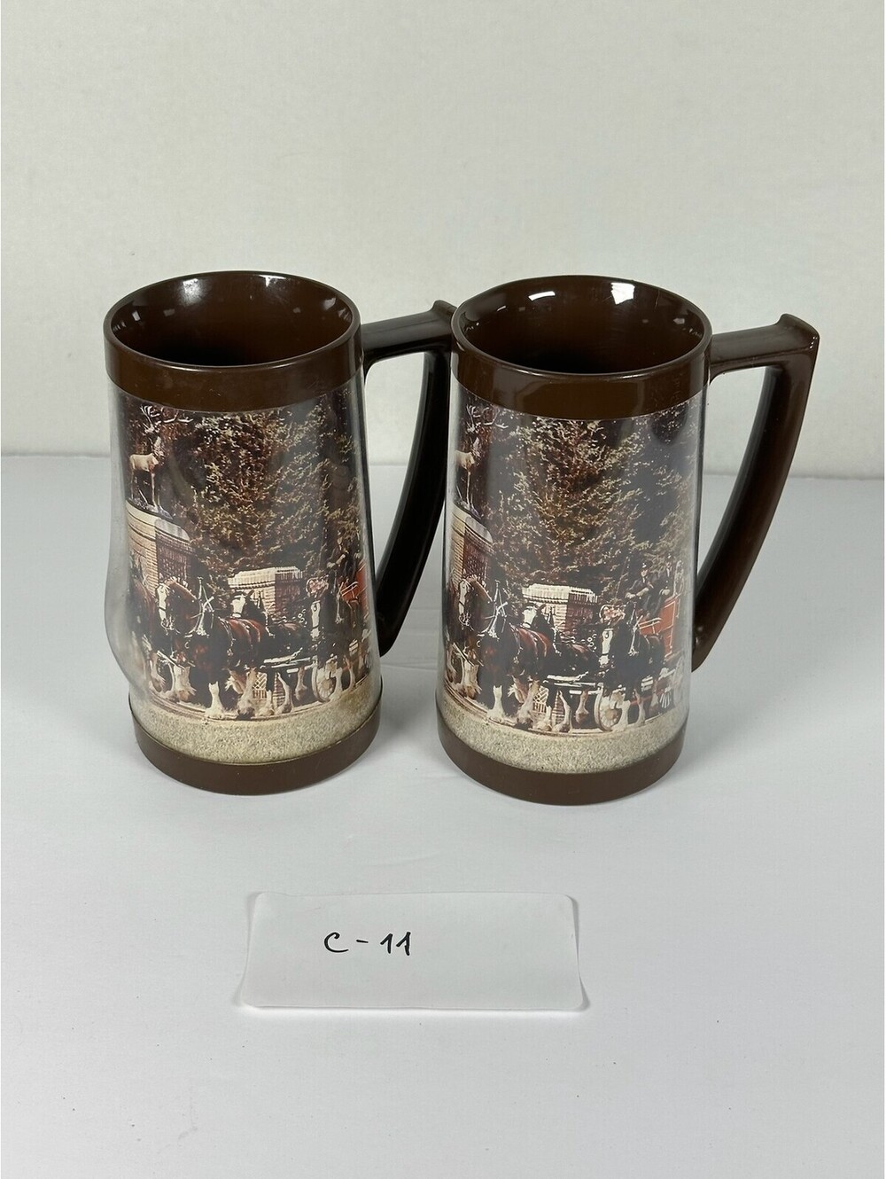 Vintage‎ Thermo-Serv Horse Carriage Plastic Beer Mugs Set of 2 C-11
